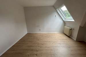 Stilvolles Ein-bis Zwei-Familienhaus in begehrter Lage von Duisburg-Großenbaum – Lötzener Straße 10, 47269 Großenbaum, Duisburg – Vorschaubild 15