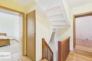 TEILRENOVIERTES 216 M² WOHNHAUS MIT VIEL POTENZIAL! – Trier-Saarburg (Kreis) – Vorschaubild 8