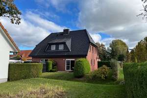 Zweifamilienhaus in Zingst, Eigennutzung mit sicherem Mietvertrag – Die vollständige Adresse der Immobilie erhältst du vom Anbieter., 18374 Zingst – Vorschaubild 1