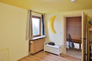 Modernisiertes Zweifamilienhaus mit ausgebautem Dachgeschoss, Doppelgarage und großem Garten – Karlsruhe (Kreis) – Vorschaubild 16
