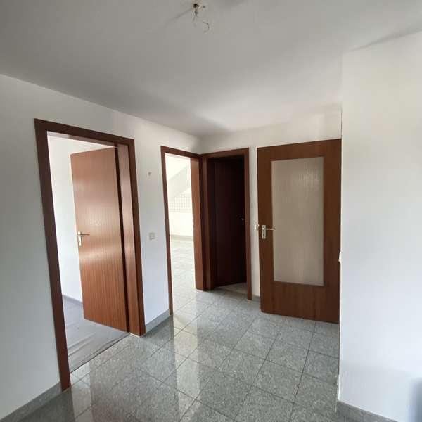 *** 3-Zimmer-Wohnung - sehr gepflegtes Mehrfamilienhaus - Gartennutzung mit Grill - Waldnähe ***