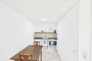 Ideal f. Singles oder Senioren. Toplage, traumhafte Aussicht, Balkon, Aufzug, TG, Hausmeisterservice – Die vollständige Adresse der Immobilie erhältst du vom Anbieter., 73207 Plochingen – Vorschaubild 8