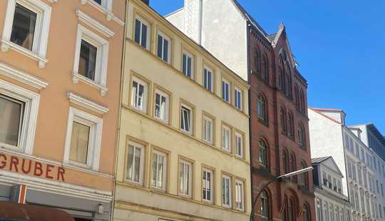 Bild von Mehrfamilienhaus mit Gewerbeeinheit im Schanzenviertel