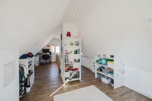 Modernisiertes EFH mit viel Platz & sonnigem Garten in Top-Lage – Die vollständige Adresse der Immobilie erhältst du vom Anbieter., 84032 Altdorf – Vorschaubild 52