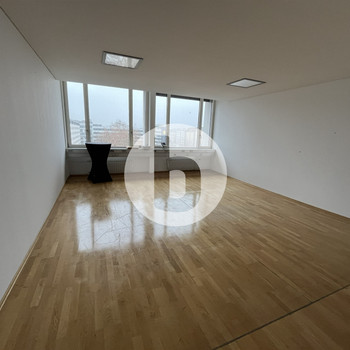 Moderne Büroflächen in Top Lage sofort verfügbar