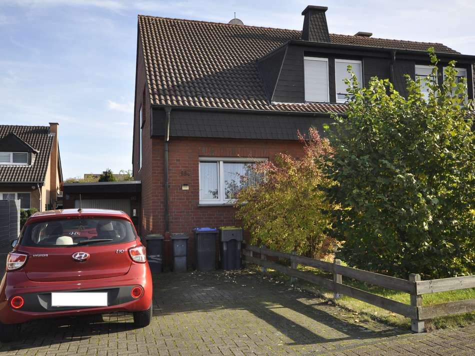 Vorderansicht des Hauses