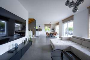 EXKLUSIVES EINFAMILIENHAUS+5 ZIMMER+2 BÄDER+POOL+DOPPELGARAGE+ENERGIE A (+) – Die vollständige Adresse der Immobilie erhältst du vom Anbieter., 14624 Dallgow-Döberitz – Vorschaubild 4