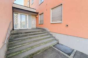 Top Lage, top Zustand, sofort frei – Ihre Chance in Augsburg ! Kaufen, direkt einziehen – Sanderstraße 2, 86161 Wolfram-und Herrenbachviertel, Augsburg – Vorschaubild 14
