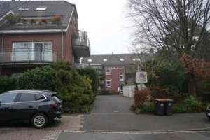 Attraktive 3-Zimmer-Eigentumswohnung mit Balkon in gefragter Lage von 45359 Essen-Schönebeck – 45359 Schönebeck, Essen – Vorschaubild 2