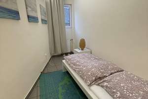 Schöne 2-Zimmer Wohnung (2 Balkone) - Düsseldorf Altstadt nähe Carlsplatz – Berger Str. 23, 40213 Altstadt, Düsseldorf – Vorschaubild 9