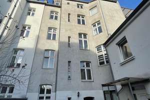 Altbaucharme - 2  Zimmer in zentraler Lage von Düsseldorf – Kirchfeldstraße 101, 40215 Friedrichstadt, Düsseldorf – Vorschaubild 9