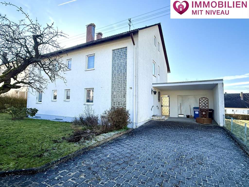 Immobilie in Bissingen - Ab ins Familienglück! Zweifamilienhaus mit großem Grundstück in Bissingen! - Bild 0