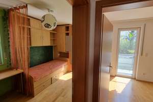 Sonniges Familienglück am Grünzug – mit moderner Technik, Badesee & Stadtnähe inklusive – Händelstraße 1, 85622 Feldkirchen – Vorschaubild 9