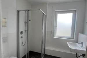 Modernes Wohnen im beschaulichen Aubing-Mitte: Helle 3-Zimmer-Wohnung mit Balkon – Rosemarie-Fendel-Bogen 12, 81245 Altaubing, München – Vorschaubild 11