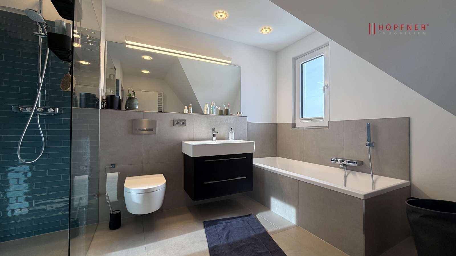 Immobilie in Bönebüttel - Stilvolles Wohnen in Bönebüttel – moderne Doppelhaushälfte mit Komfort - Bild 2