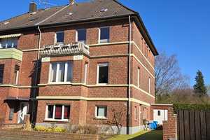 Bestlage – Großes Wohnhaus Mönchengladbach – Bunter Garten
 – Mönchengladbach – Vorschaubild 1