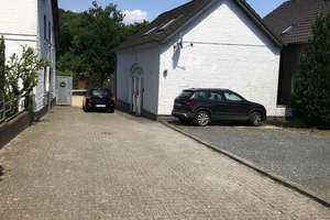 Geräumiges, günstiges 10-Raum-Haus mit gehobener Innenausstattung in Schwalmtal – Die vollständige Adresse der Immobilie erhältst du vom Anbieter., 41366 Schwalmtal – Vorschaubild 2