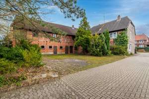 Einfamilienhaus mit Einliegeroption und großem Potenzial im historischen Ortskern von Hehlingen – Die vollständige Adresse der Immobilie erhältst du vom Anbieter., 38446 Hehlingen, Wolfsburg – Vorschaubild 1
