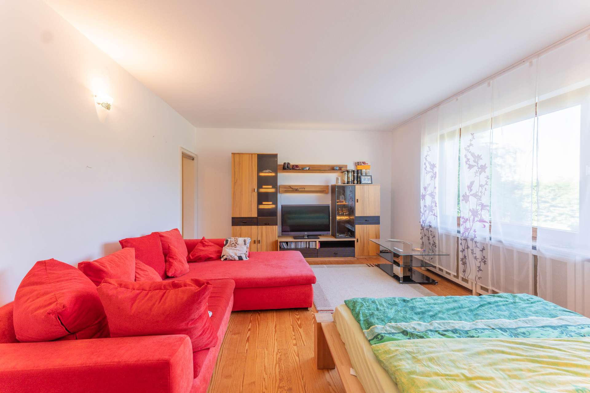 Immobilie in Dornstetten - Einzigartig Herrschaftliches Anwesen in absolut ruhiger Lage in Dornstetten-Aach - Bild 2