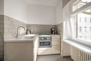 ⭐️ Im Herzen des Akazienkiez – luxuriös möbliertes & saniertes Altbau-Studio in begehrter Kiezlage – Die vollständige Adresse der Immobilie erhältst du vom Anbieter., 10781 Schöneberg, Berlin – Vorschaubild 3