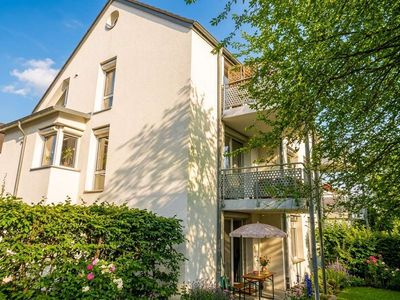 2-Zimmer Atelier-Wohnung mit Dachterrasse  in begehrter Lage