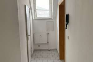 Schöne DG-Wohnung im Hansaviertel in Wuppertal – Hansastraße 20, 42109 Uellendahl-Katernberg, Wuppertal – Vorschaubild 13