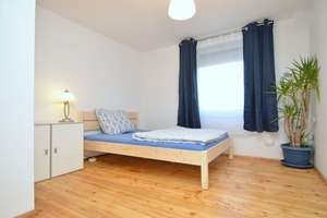 Provisionsfrei! Freiwerdende & freundliche 2-Zimmer-Wohnung im 1.OG in nettem MFH am Wöhrder See – Die vollständige Adresse der Immobilie erhältst du vom Anbieter., 90489 Wöhrd, Nürnberg – Vorschaubild 2