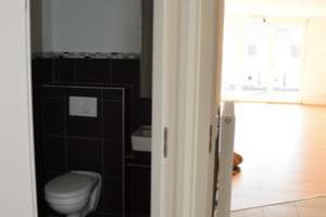 Neuwertiges, energieeffizientes und familienfreundliches Reihenhaus mit 5 hellen Zimmern+EBK+Garage – Berchinger Straße 19, 93057 Sallern-Gallingkofen, Regensburg – Vorschaubild 4