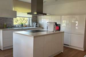 128 m² Maisonette mit Süd-West-Balkon, hochwertiger Küche, Garage & Stellplatz