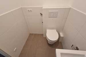 Komplett Grundsanierte 3-Zi.-Whg. mit Balkon u. Garage in ruhiger Wohnlage mit schöner Aussicht ++ – Südliche Weinstraße (Kreis) – Vorschaubild 36
