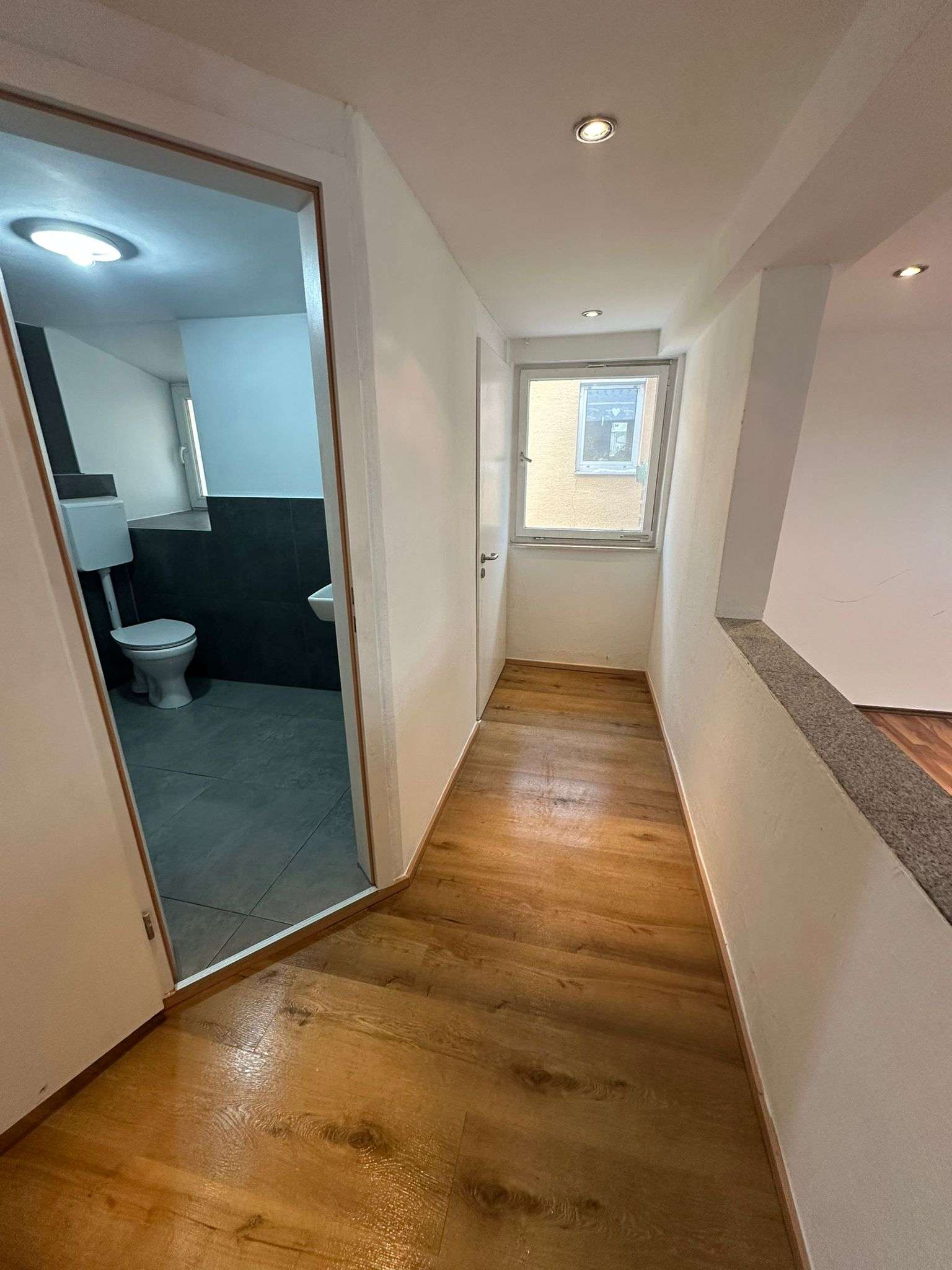 Immobilie in Neresheim - Saniertes 2-Familienhaus in zentraler Lage - Neresheim ! - Bild 3