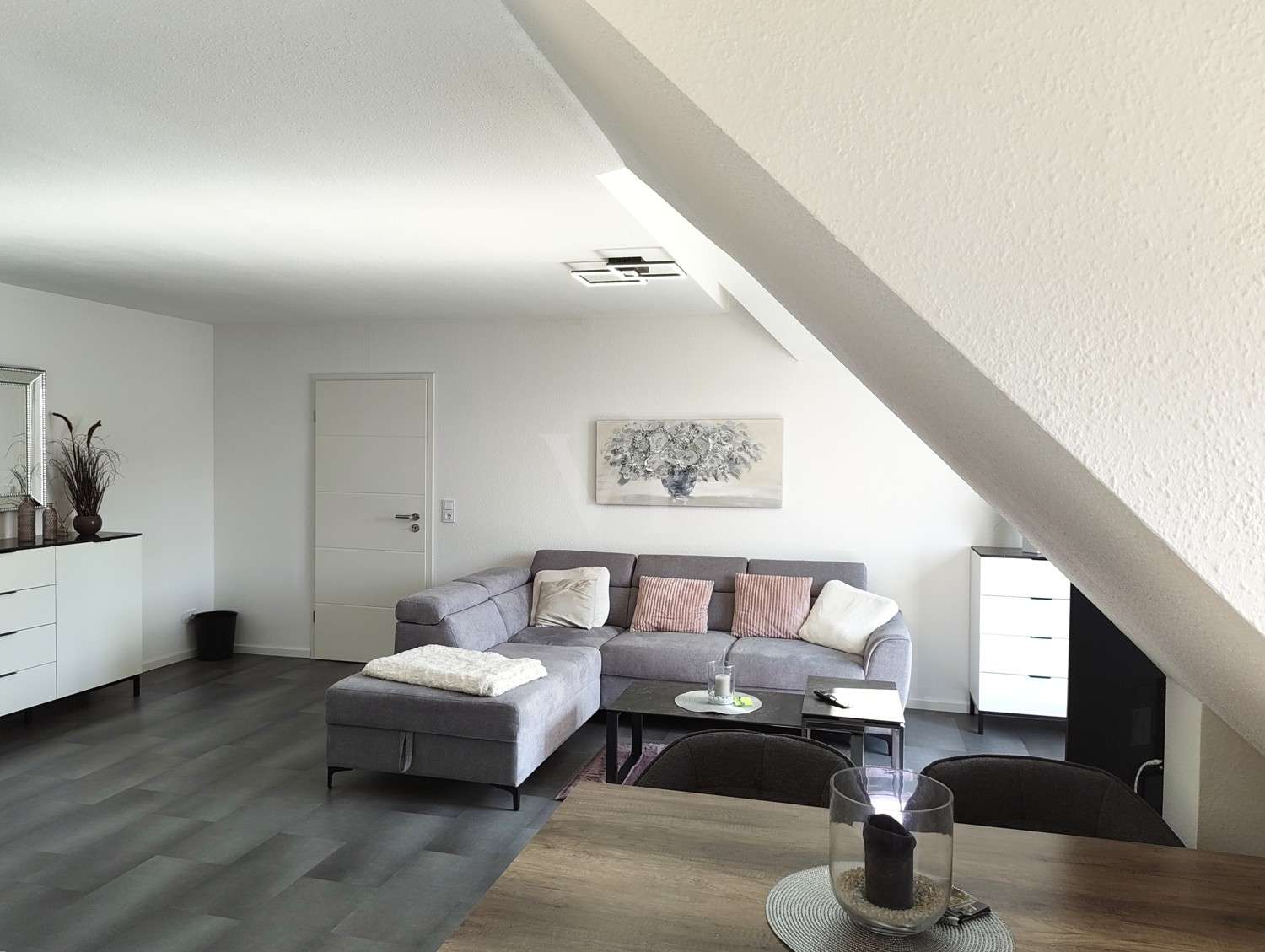 Immobilie in Oestrich-Winkel - Geschmackvoll modernisierte Maisonettewohnung in Rheinnähe - Einziehen und sich wohlfühlen! - Bild 7