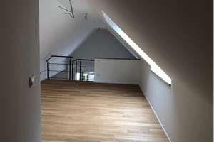 Moderne, verkehrsgünstige & großzügige 3,5-Zimmer Maisonette Wohnung mit Blick auf den Wiesengrund  – Eltersdorfer Straße 70b, 91058 Eltersdorf, Erlangen – Vorschaubild 9