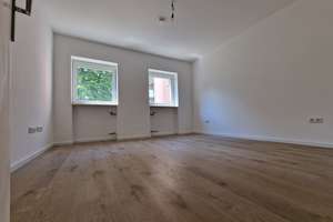 2-Zimmerwohnung zum Erstbezug nach Komplettsanierung, WG geeignet – Die vollständige Adresse der Immobilie erhältst du vom Anbieter., 80937 Am Hart, München – Vorschaubild 4