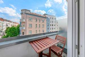 Provisionsfrei! Bezugsfreie 2,5-Zimmer Altbauwohnung mit Balkon im Laskerkiez – Corinthstraße  48, 10245 Friedrichshain, Berlin – Vorschaubild 2