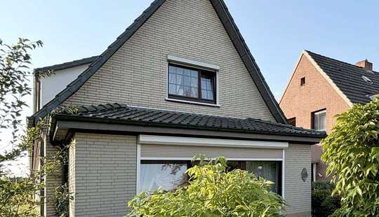 Bild von Im Herzen von Habenhausen - Einfamilienhaus mit großem Garten, Garage und Dachterrasse