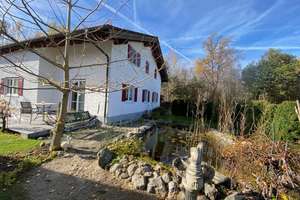 Von Privat:  modernisiertes Zuhause mit liebevoll angelegtem Garten mit Pool und Gartenteich – Rohretweg 9, 83064 Raubling – Vorschaubild 2
