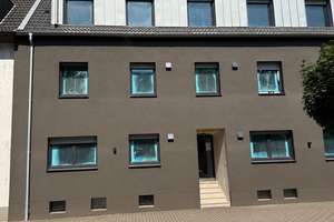 Traumhaft sanierte Wohnung im KFW55 Haus zu vermieten !