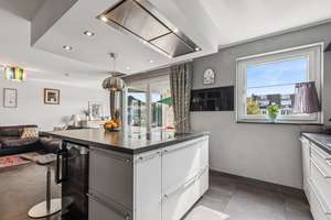 Ihre Traumwohnung in Poppelsdorf
Exklusiv.  Grün. Urban. – Die vollständige Adresse der Immobilie erhältst du vom Anbieter., 53115 Poppelsdorf, Bonn – Vorschaubild 2