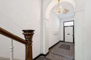 Exklusives Wohnen in Bestlage - Lorettoviertel! Altbau-Charme trifft moderne Dachgeschosswohnung! – Die vollständige Adresse der Immobilie erhältst du vom Anbieter., 40219 Unterbilk, Düsseldorf – Vorschaubild 2