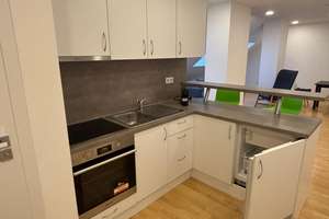 Großzügig geschnittenes, möbliertes 2-Zimmer Appartement zu vermieten – Aachener Str. 23, 50674 Neustadt/Süd, Köln – Vorschaubild 2