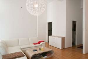Attraktive Loftwohnung in der Nähe vom Bunten Garten mit Einbauküche, Balkon und PKW-Stellplatz
 – Die vollständige Adresse der Immobilie erhältst du vom Anbieter., 41061 Gladbach, Mönchengladbach – Vorschaubild 2