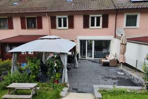 Sonnengeküsstes Reihenhaus mit Wohlfühlgarten – Webertalstraße 36, 78727 Oberndorf am Neckar – Vorschaubild 3