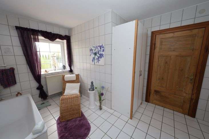 Immobilie in Dörpling - Ehemalige, modernisierte Dorfschule mit Doppelhauskonzept auf idyllischem Grundstück in Dörpling b.  - Bild 18