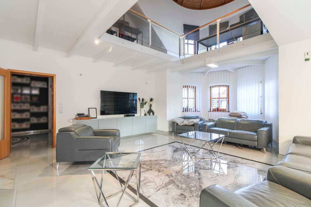 Immobilie in Affing - Exklusiv & ruhig: Hochwertige 8-Zi-Doppelhaushälfte mit bester Verkehrsanbindung - Bild 3