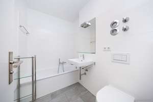 Bestlage Herzogpark: nahe dem Kufsteiner Platz & Isar. Helle 2-Zi.-DG-Wohnung mit Dachterrasse & TG. – Die vollständige Adresse der Immobilie erhältst du vom Anbieter., 81679 Herzogpark, München – Vorschaubild 15