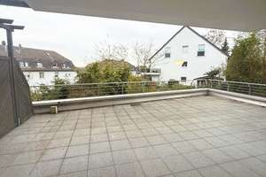 Reserviert !!!!! Attraktive 3-Zimmer Wohnung mit Garage in Cronenberg, Wuppertal