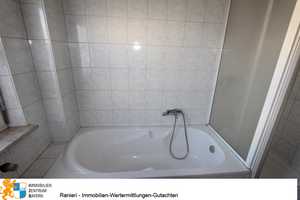 Reihenmittelhaus in Neutraubling voll unterkellert mit Garten und Terrasse – Egerlandstr. 11, 93073 Regensburg (Kreis) – Vorschaubild 16