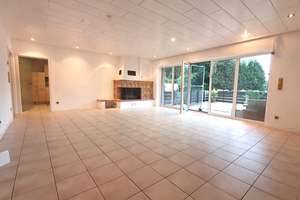Haus im Haus“ , 4,5 R.-Whg., Terrasse, EBK, Garage mögl., naturnahe Lage, Grenze Essen/ Mülheim – Die vollständige Adresse der Immobilie erhältst du vom Anbieter., 45145 Frohnhausen, Essen – Vorschaubild 5