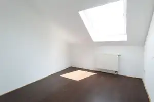 Zwei Ebenen, viele Möglichkeiten – Maisonette mit Entwicklungschance in Mönchengladbach-Holt – Mönchengladbach – Vorschaubild 6